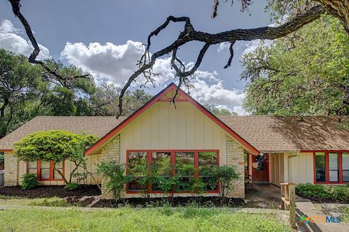 25 Shady Grove Ln, Wimberley, TX, 78676-2603 | Card Image