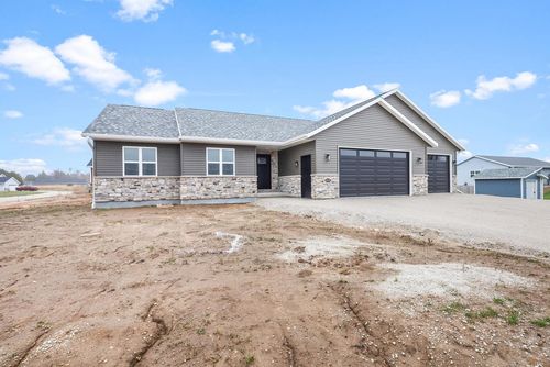 1909 Summit Street, Manitowoc, WI, 54220 | Card Image