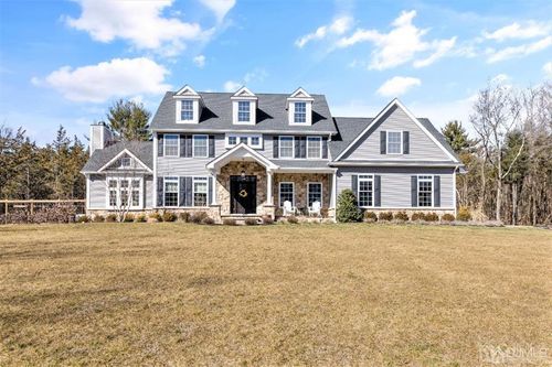 8 Far Knoll Ln, Whitehouse Station, NJ, 08889-3420 | Card Image
