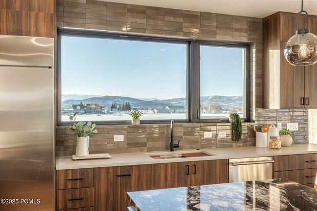 723 Lazy Way, House other with 5 bedrooms, 5 bathrooms and null parking in Francis UT | Image 49