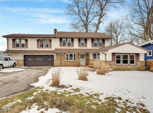 1 E Shore Blvd, Timberlake, OH, 44095-1901 | Card Image