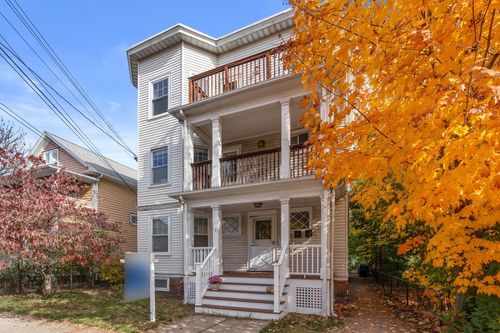 2-131 Warren Street, Arlington, MA, 02476 | Card Image