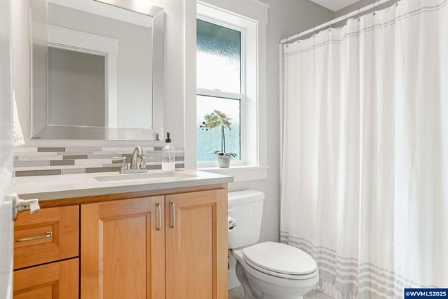 5013 Davis St Se, House other with 4 bedrooms, 3 bathrooms and null parking in Turner OR | Image 26