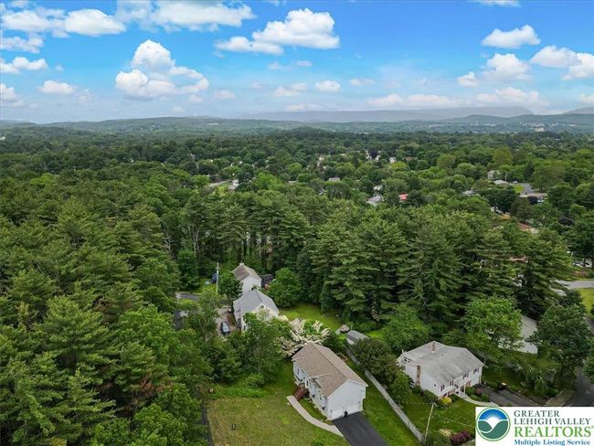 838 Cayuga Way, House other with 4 bedrooms, 3 bathrooms and null parking in Stroudsburg PA | Image 58