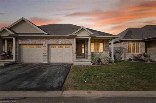 16-1041 Pine St, Dunnville, ON, N1A2N1 | Card Image