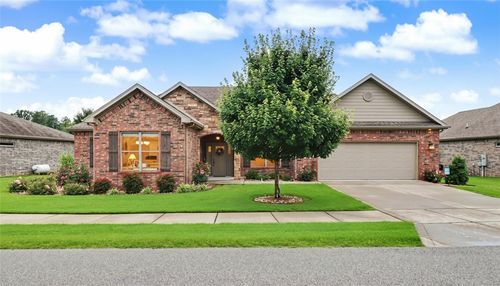 138 Dogwood Dr, Bella Vista, AR, 72715-5007 | Card Image