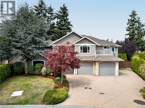 4982 La Quinta Place, Saanich, BC, V8W3G9 | Card Image