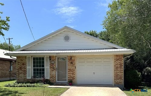305 Ivy Ave, Luling, TX, 78648-2126 | Card Image