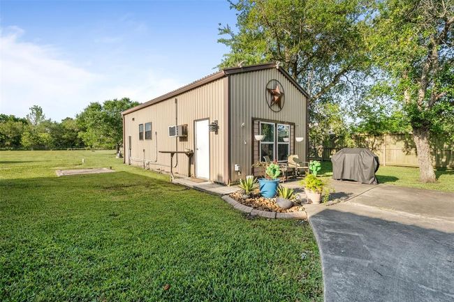 Guest home, own driveway | Image 27