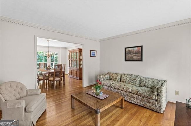 5018 Shadow Glen Ct, House other with 5 bedrooms, 3 bathrooms and 2 parking in Atlanta GA | Image 9