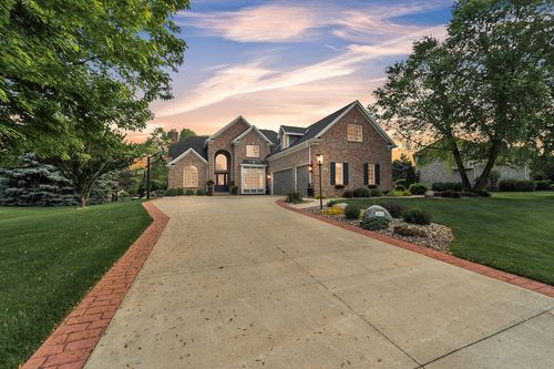 6606 Fieldstone Ct, Caledonia, WI, 53402-9400 | Card Image