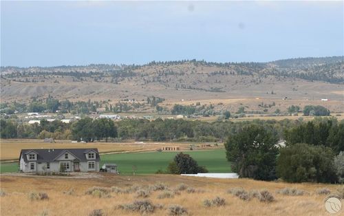 11 E Upper Flat Rd, Columbus, MT, 59019-7571 | Card Image