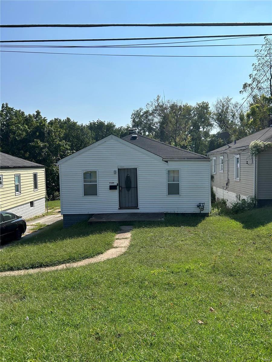 Idlewild Ave, Saint Louis, MO 63136