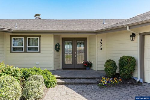 3570 Eola Dr Nw, Salem, OR, 97304-4105 | Card Image