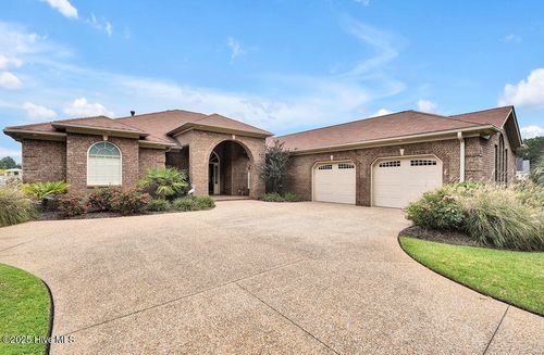 2025 Wind Lake Way, Leland, NC, 28451-9482 | Card Image