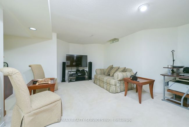 15 Brookbank Crt, House other with 4 bedrooms, 4 bathrooms and 4 parking in Brampton ON | Image 30