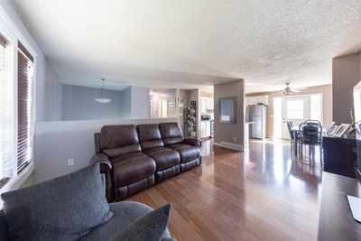 5205 50 St, House detached with 4 bedrooms, 2 bathrooms and 2 parking in Kitscoty AB | Image 3