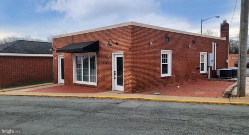 101 Elm Ave, Louisa, VA, 23093-6590 | Card Image
