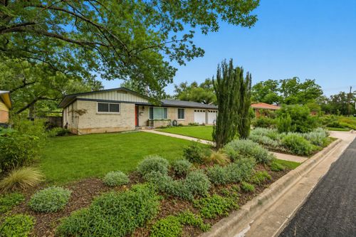 1705 Cloverleaf Dr, Austin, TX, 78723-3425 | Card Image