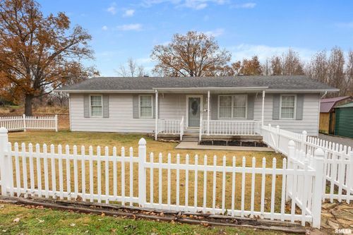 1200 Academy St, Eldorado, IL, 62930-1105 | Card Image