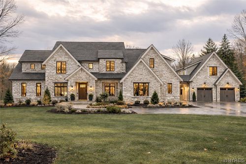 8607 Woodside Drive, Clarence, NY, 14031 | Card Image