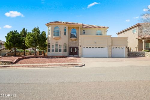 6389 Franklin Trail Dr, El Paso, TX, 79912-8154 | Card Image