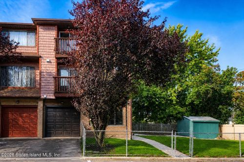 10 Kay Pl, Staten Island, NY, 10305-5122 | Card Image