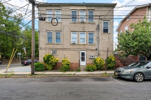 1 Cedar Hill Ave, Belleville, NJ, 07109-2001 | Card Image