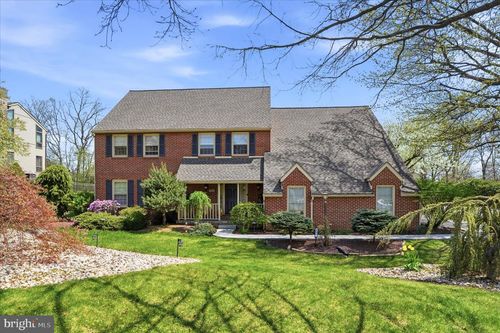 1551 Duxbury Ct, Allentown, PA, 18104-1944 | Card Image