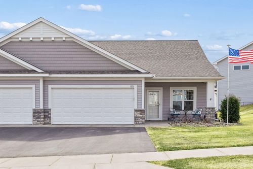1232 Naser Way, New Richmond, WI, 54017-6620 | Card Image