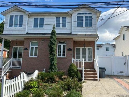 87 Harris Ln, Staten Island, NY, 10309-1505 | Card Image
