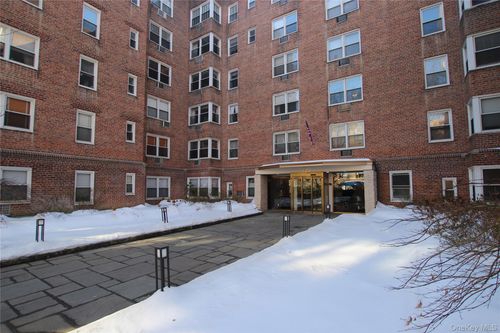 apt-6s-120 E Hartsdale Ave, Hartsdale, NY, 10530-3224 | Card Image