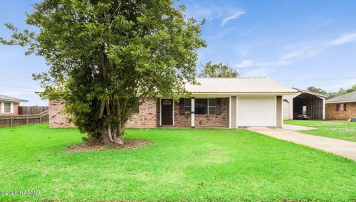 215 Hibiscus Street, Opelousas, LA, 70570 | Card Image