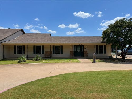 1013 S Highway 377, Pilot Point, TX, 76258-4355 | Card Image