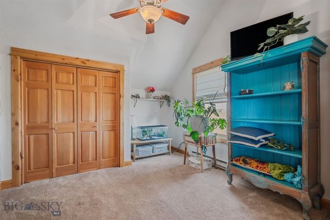 upstairs full bath | Image 42