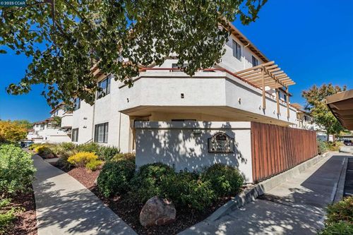 apt-196-5055 Valley Crest Dr, Concord, CA, 94521-4910 | Card Image