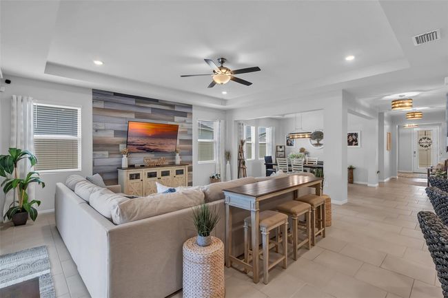10815 Laxer Cay Loop, House other with 4 bedrooms, 4 bathrooms and null parking in San Antonio FL | Image 15