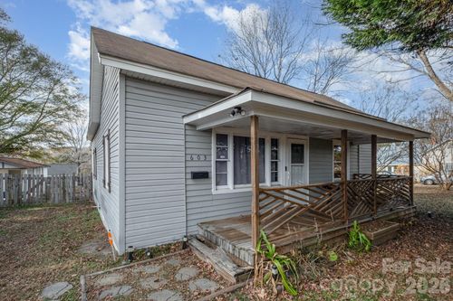 603 Old North Main St, Clover, SC, 29710-1033 | Card Image