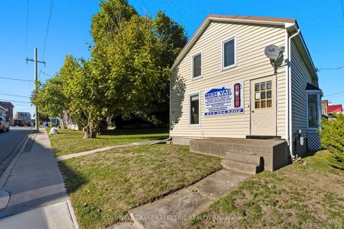 59 Centre St N, Napanee, ON, K7R1M8 | Card Image
