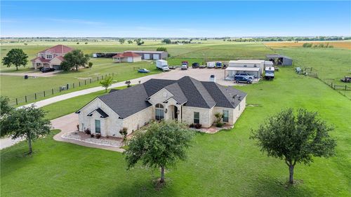 3243 N Lone Star Pkwy, McGregor, TX, 76657-4018 | Card Image