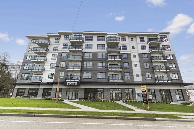 303 - 6285 King George Boulevard, Condo with 2 bedrooms, 2 bathrooms and 1 parking in Surrey BC | Image 25