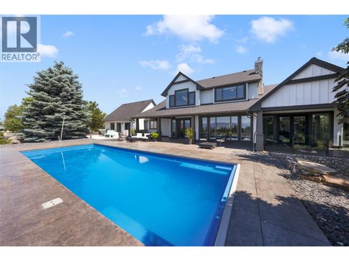 2375 Grantham Rd, Kelowna, BC, V1W4B7 | Card Image