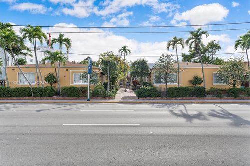 5-7610 Harding Ave, Miami Beach, FL, 33141-2145 | Card Image