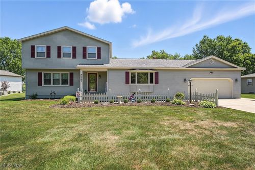 6645 Summit Dr, Canfield, OH, 44406-9509 | Card Image