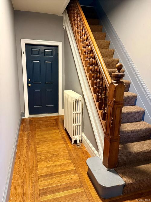 1-80 Teller Ave, Beacon, NY, 12508-3259 | Card Image
