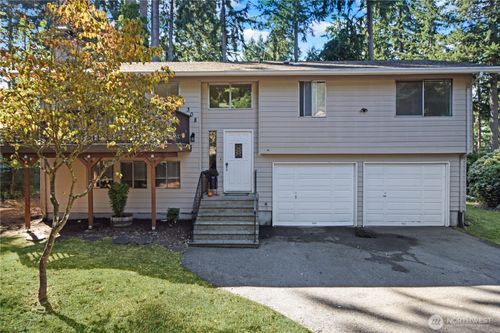 308 Point Fosdick Pl Nw, Gig Harbor, WA, 98335-7822 | Card Image