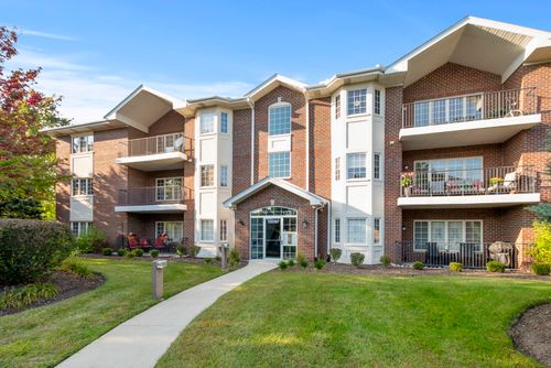 apt-202-13097 Laurel Glen Ct, Palos Heights, IL, 60463-3188 | Card Image