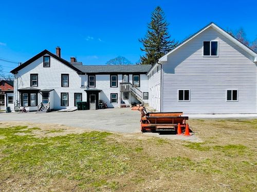 92 Mill St, Lancaster, MA, 01523-2618 | Card Image