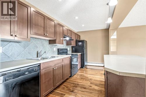 1828 12 Ave Sw, Calgary, AB, T3C0R6 | Card Image