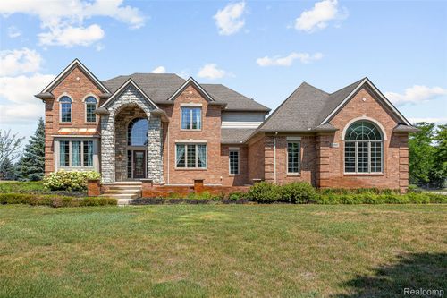 50940 Park Place Dr, Northville, MI, 48167-9167 | Card Image